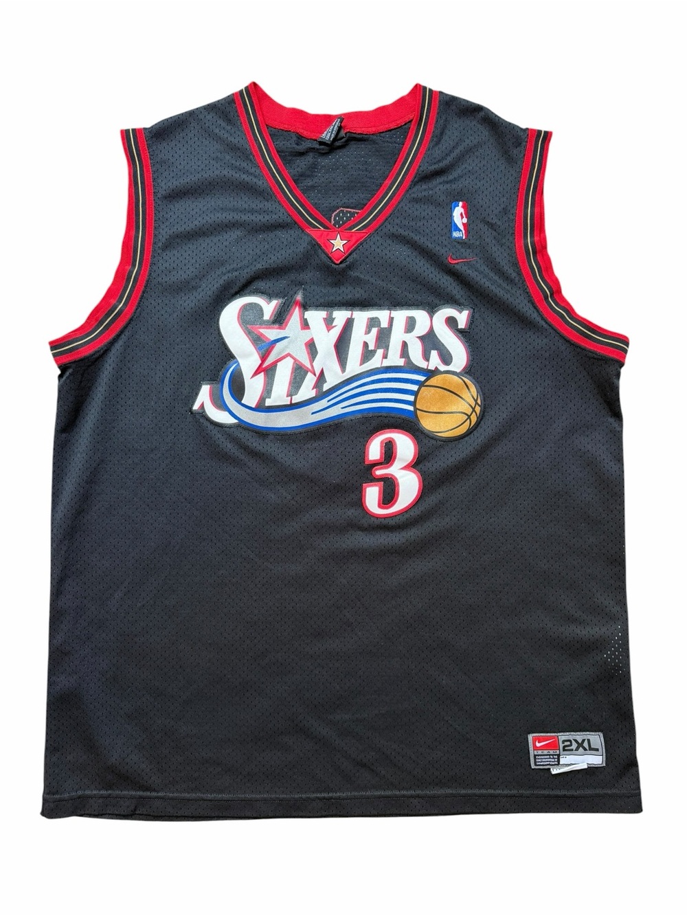 Vintage Nike Philadelphia 76ers Allen Iverson #3 Black Basketball Road Jersey